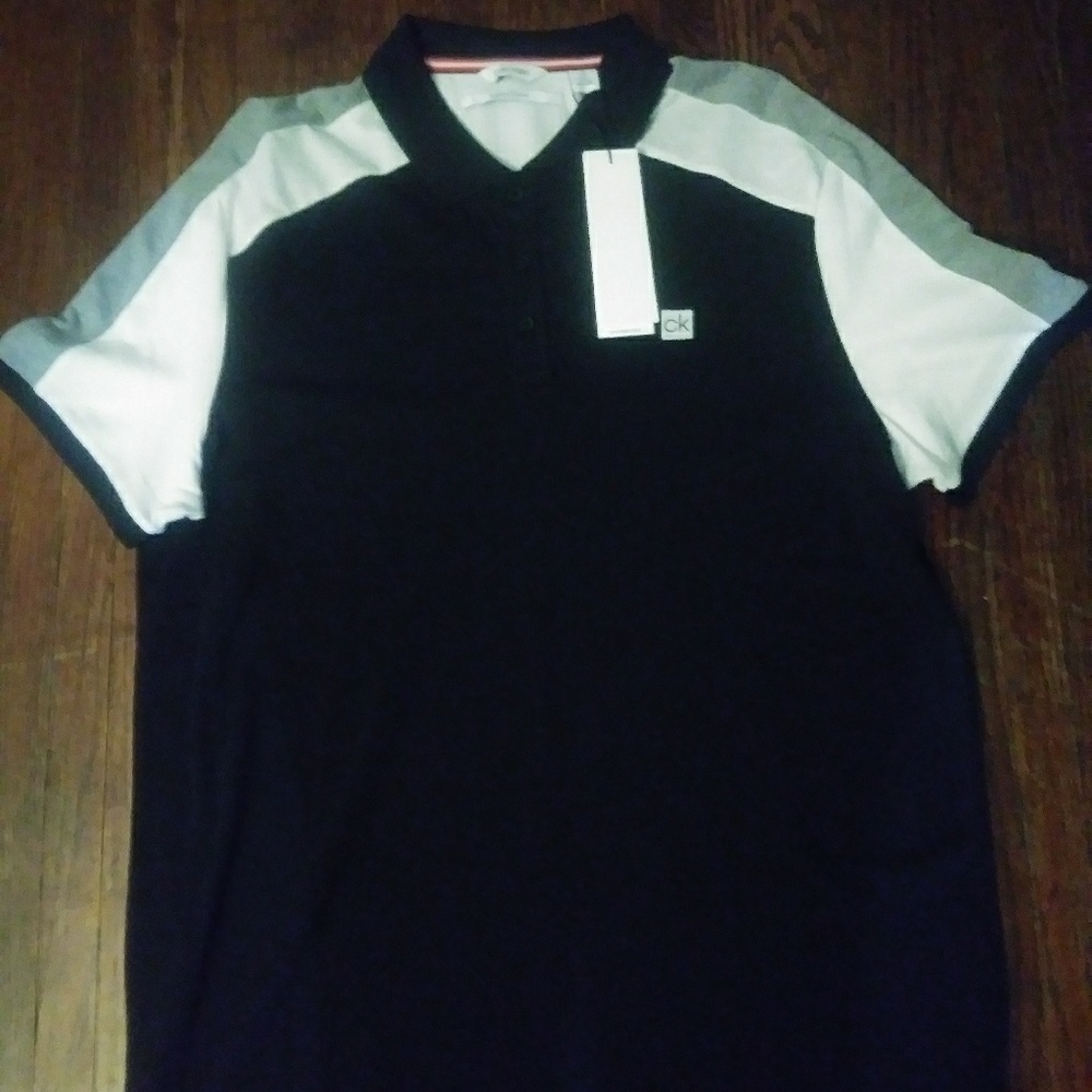 Calvin Klien 3 Button Collared Shirt